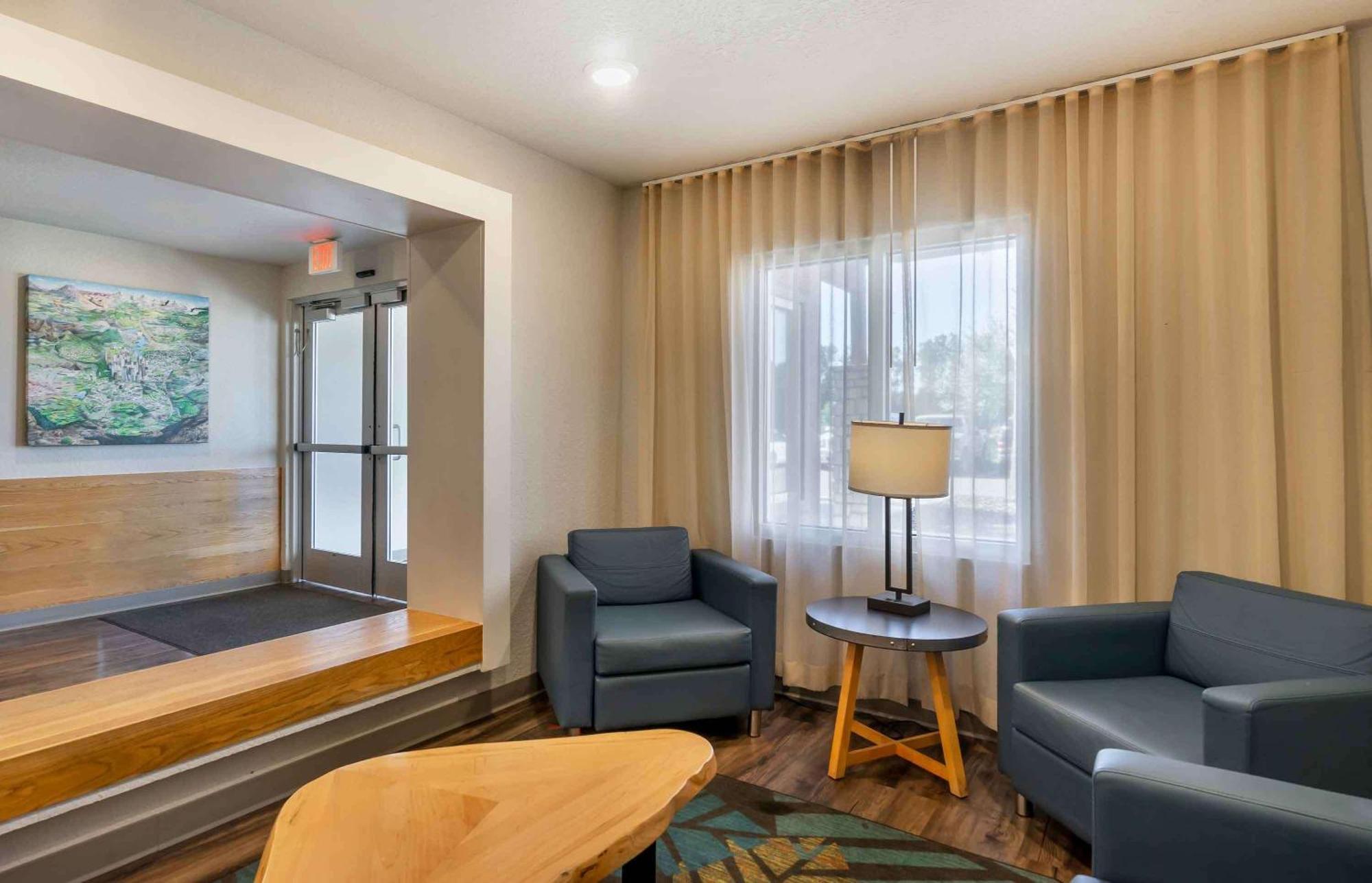 Extended Stay America Select Suites - Tampa - Brandon - East Heartland Exteriér fotografie