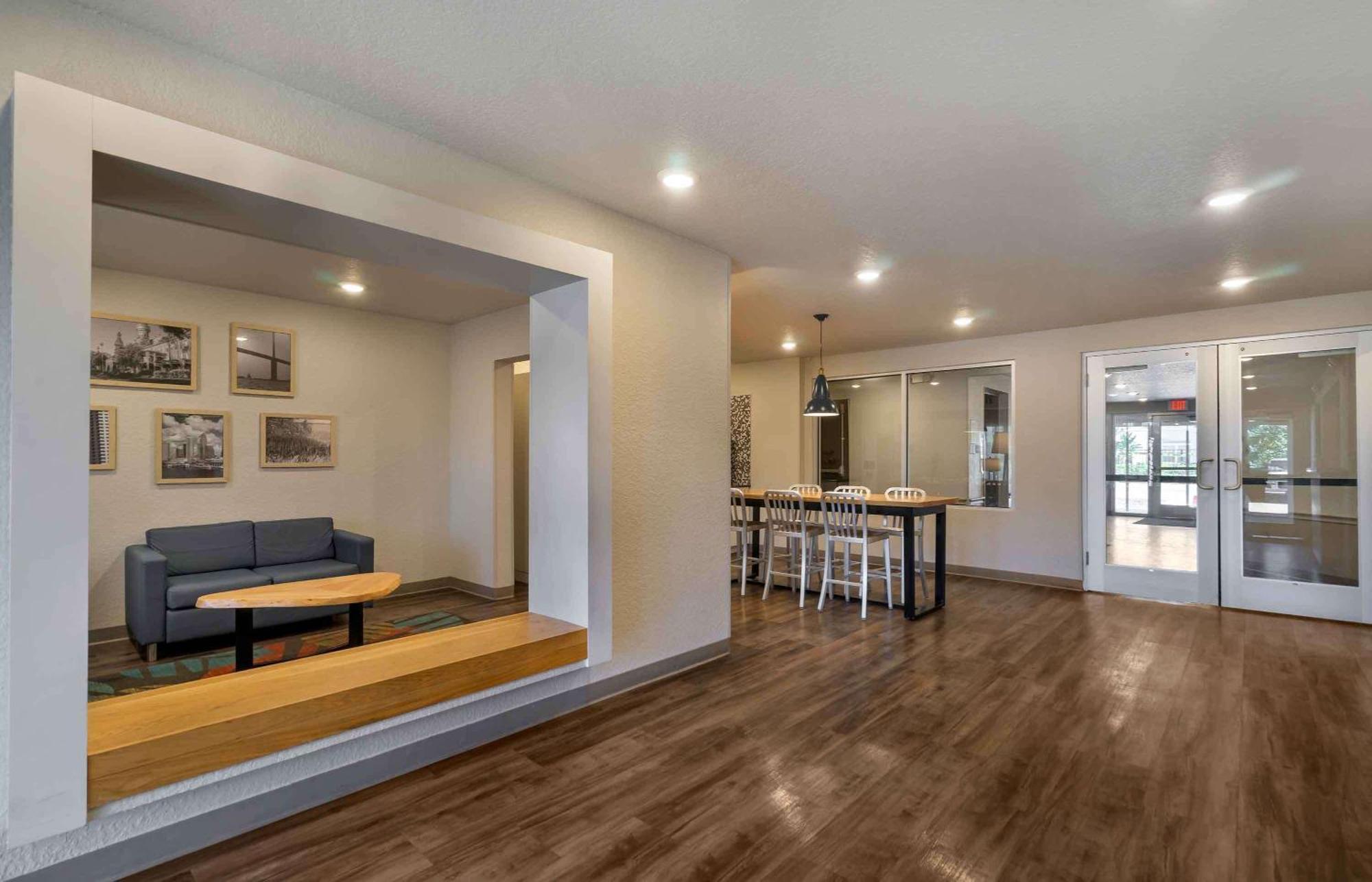Extended Stay America Select Suites - Tampa - Brandon - East Heartland Exteriér fotografie