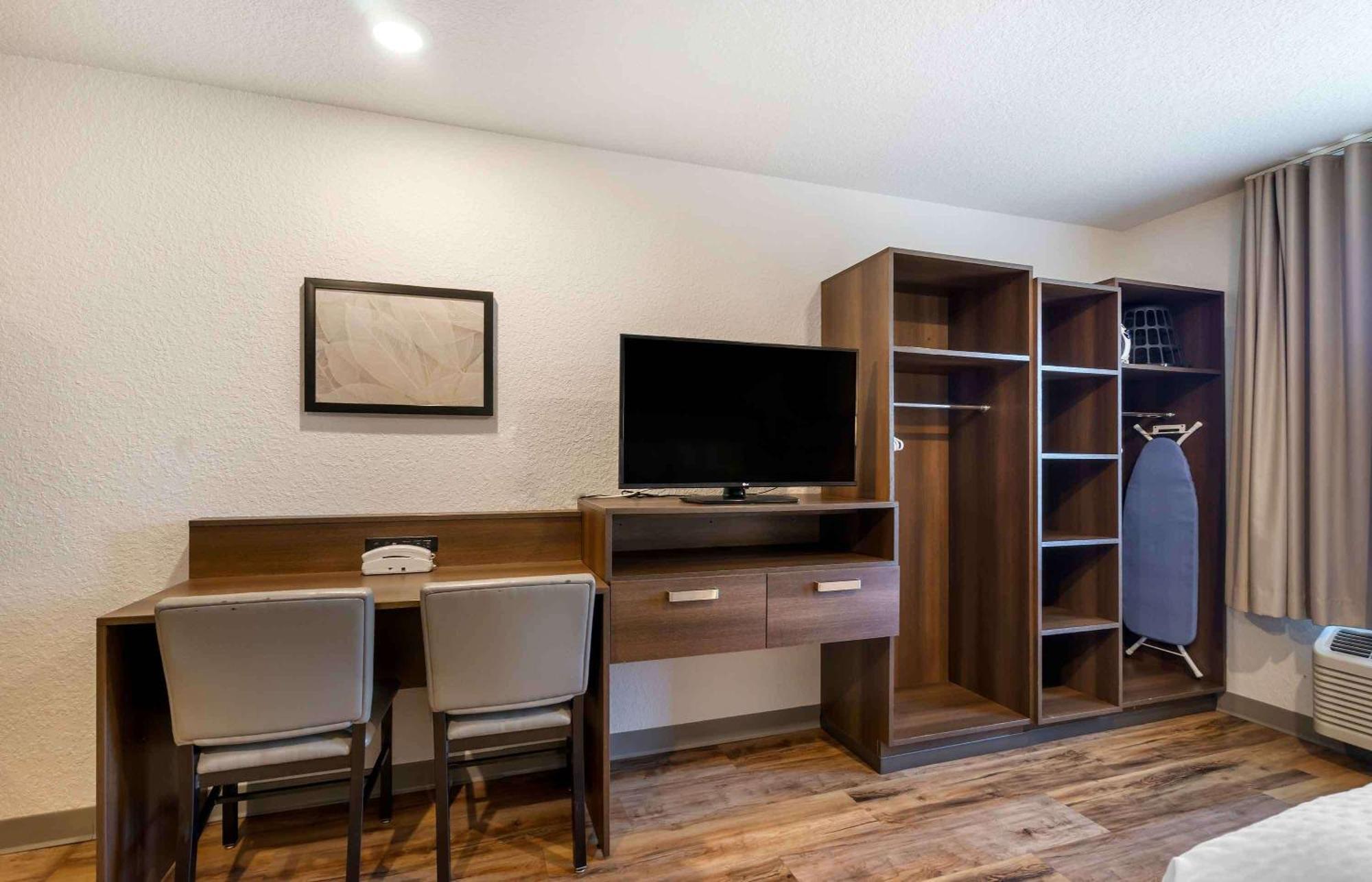 Extended Stay America Select Suites - Tampa - Brandon - East Heartland Exteriér fotografie
